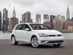 Volkswagen Golf TSI 5-Door 2017 года (NA)